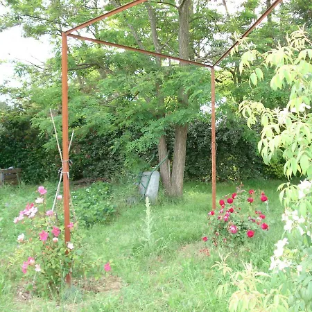 Au Pied Du Caroux Longairou